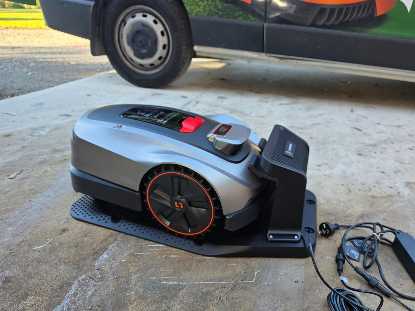 MoeBot X3 robot mower