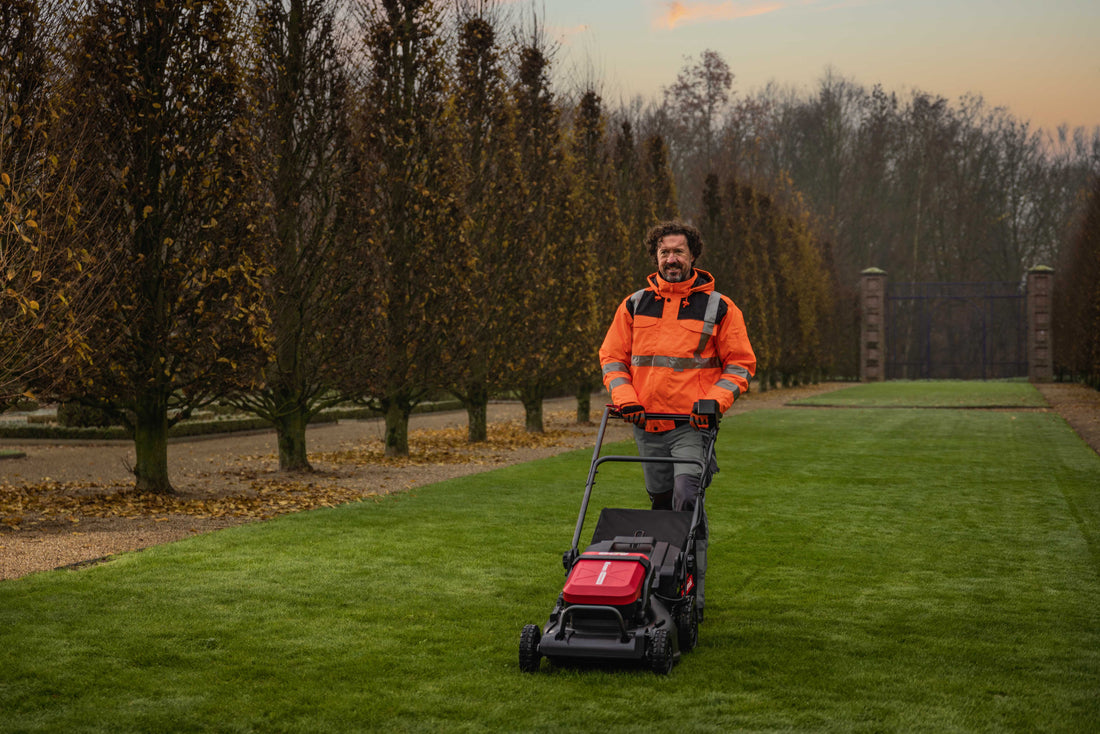 Why a Self Propelled Electric Lawn Mower Is the Smart Choice for Residential and Commercial Lawns