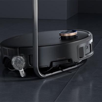 MOVA Z60 Ultra Roller – In-Use Lifestyle Shot Cleaning High-Traffic Kitchen Floor