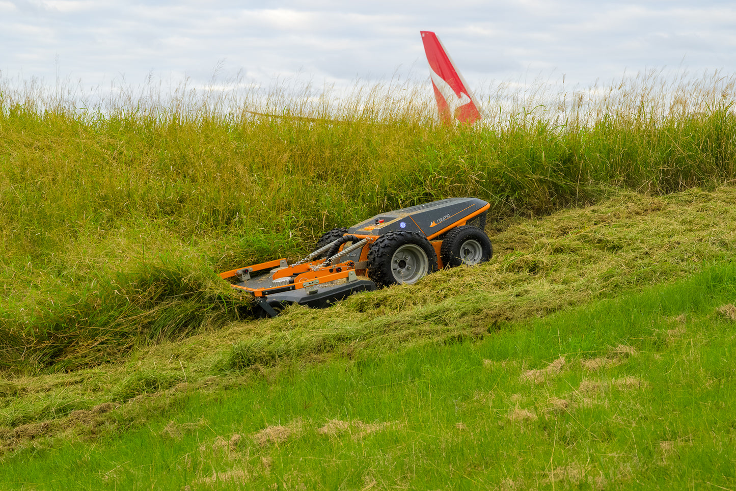 Safe slope mowing 