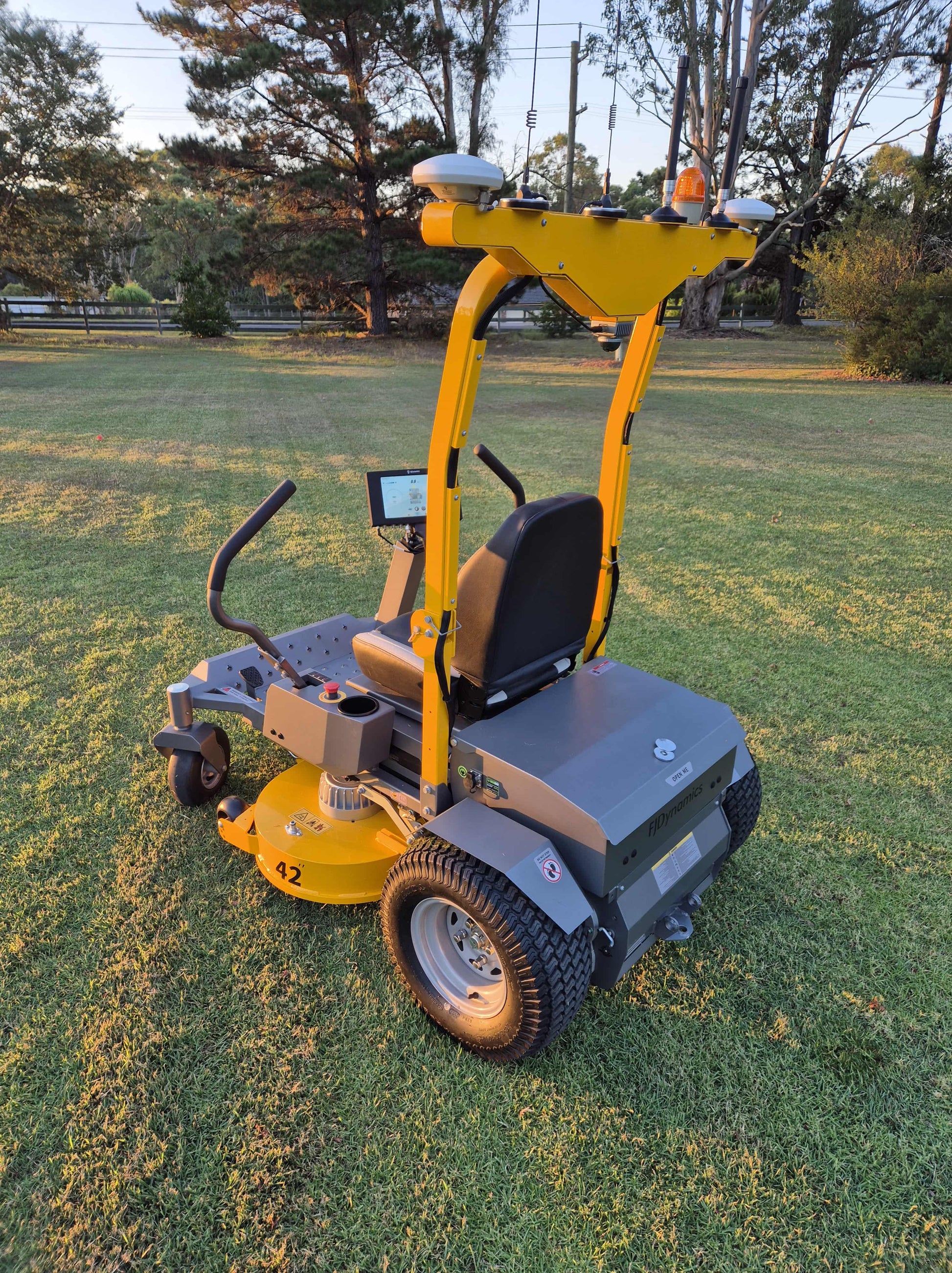 FJ Dynamics Z42P autonomous mower 