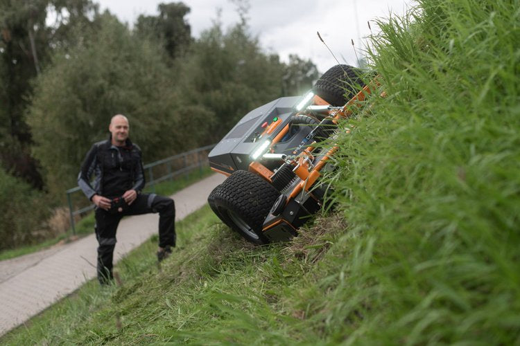 remote control mower for slopes